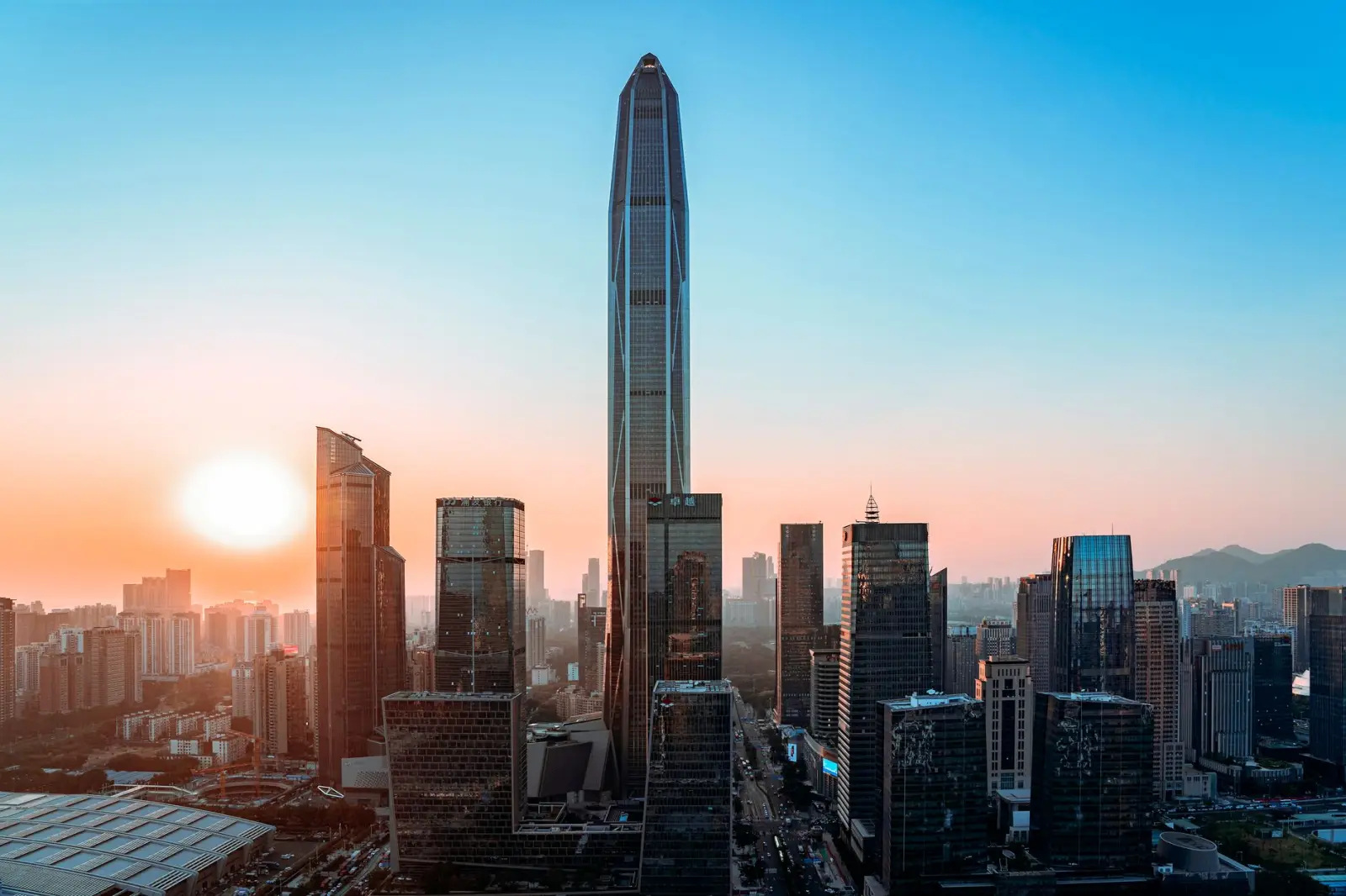 广州中小企业代理记账服务对比：传统模式与智能财税系统优劣分析